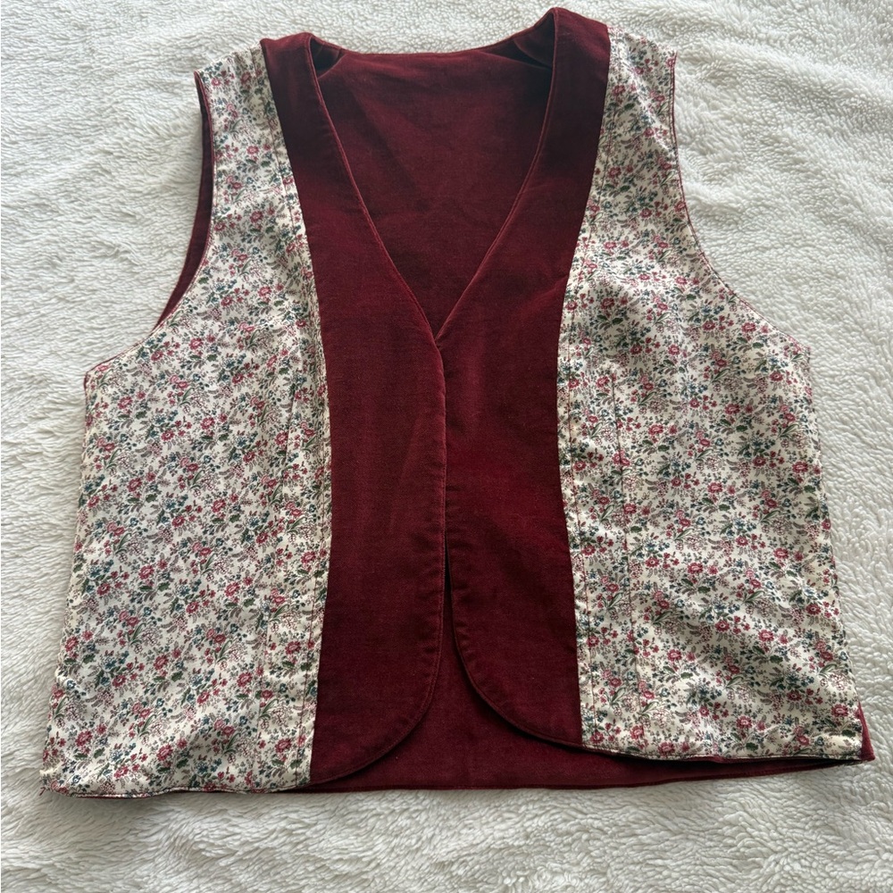 Floral Panel Burgundy V-Neck Women's Vest